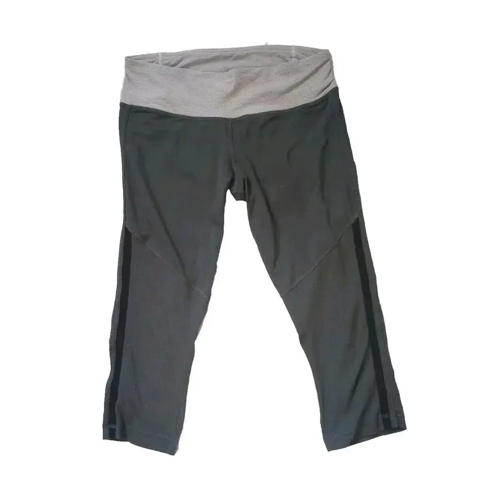 Lululemon Race With Grace Crop Soot Light Wee Stripe Sz 8 MSRP $88‎ W6A82S